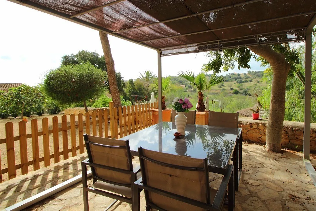 Alquería Blanca Agroturismo Es Pujol מלון Alquería Blanca